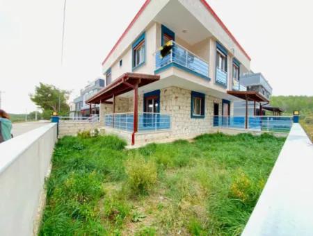 2 1 Villa With New Garden For Sale At An Affordable Price In Payamlı, Doganbey