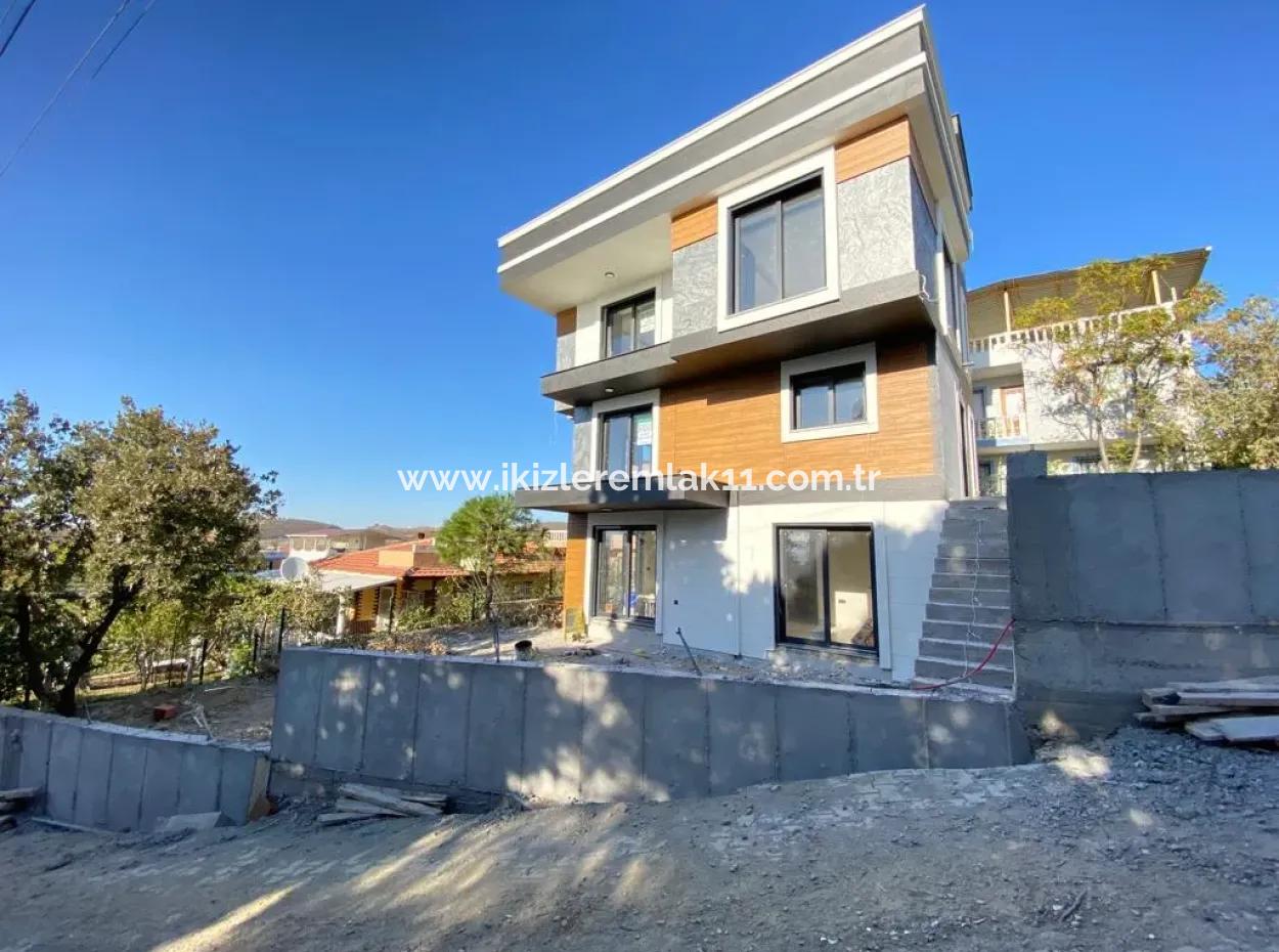 Seferihisar Haritacılar Sitesi Satılık 4+1 Full Deniz Manzaralı Lüks Villa