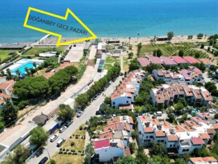 İzmir Seferihisar Doğanbey De Denize Sıfır Site De Satılık Yazlık 3+1