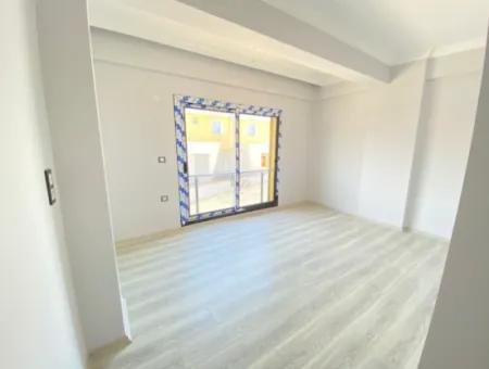 Doğanbey Payamlı'da Satılık 3+1 Bahçeli 160M2 Oturum Sıfır Villa