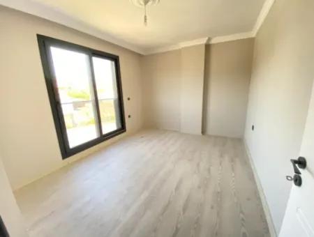 Seferihisar Doğanbey Payamlı'da Satılık Bahçeli 160M2 Oturum 3+1 Sıfır Villa