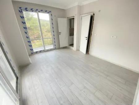 Doğanbey Payamlı'da Satılık 2+1 Geniş Bahçeli Sıfır Villa