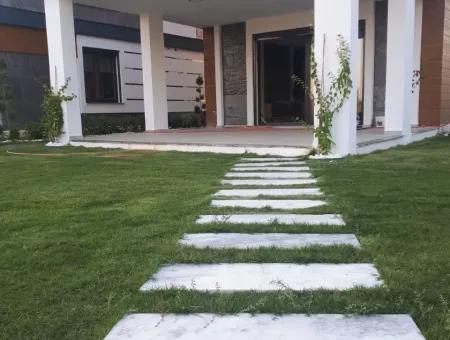 İzmir Seferihisar Payamlı'da Deniz'e 100 Metre, Müstakil Yazlık Villa