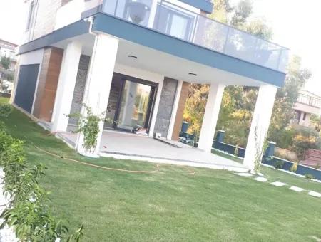 İzmir Seferihisar Payamlı'da Deniz'e 100 Metre, Müstakil Yazlık Villa